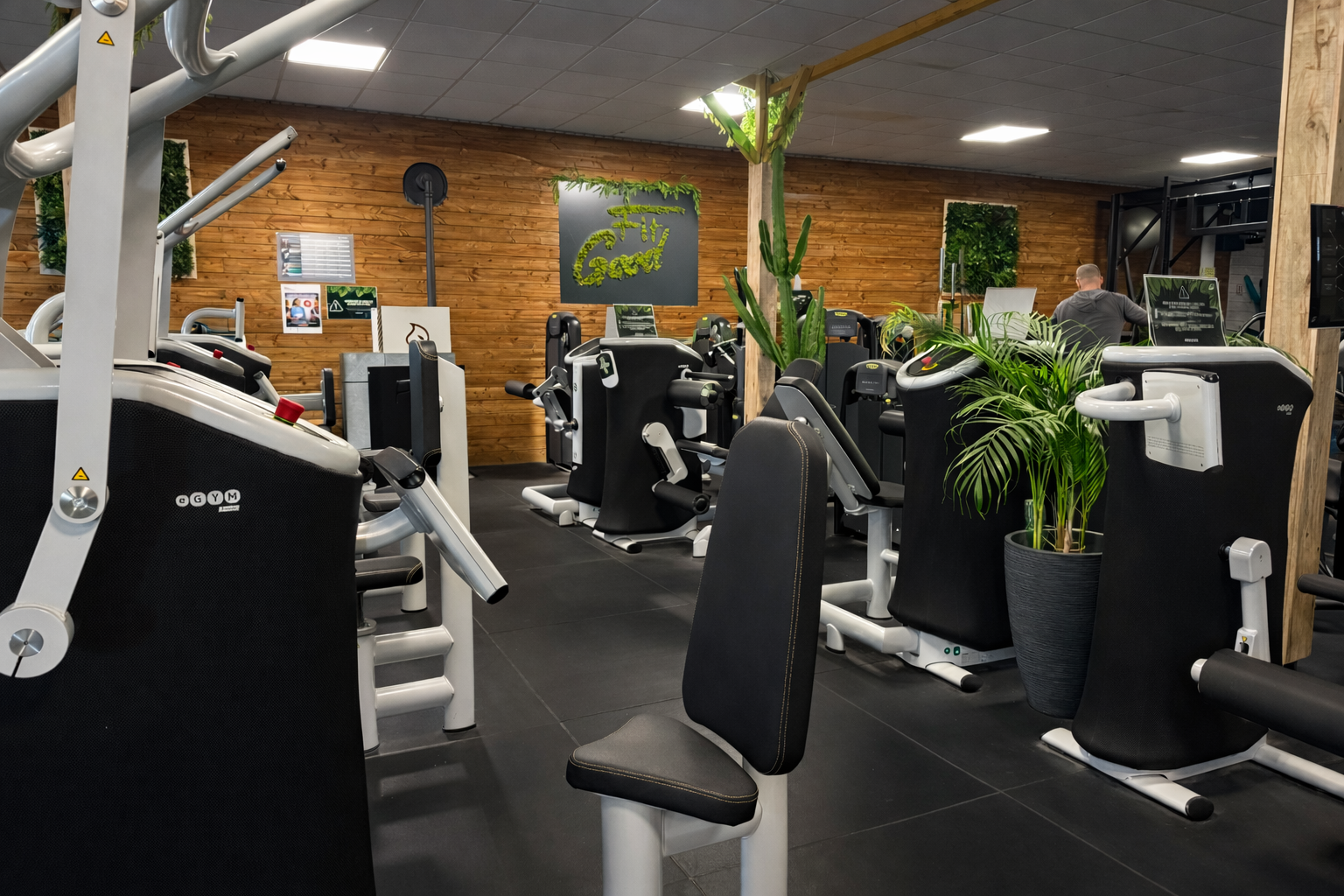 Circuit E-Gym connecté FitGood Nantes — 9 machines intelligentes uniques dans la région nantaise